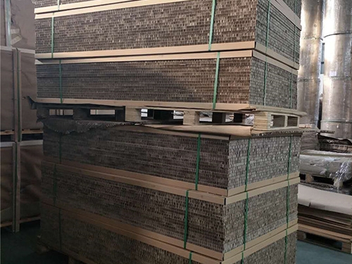 徐州蜂(feng)窩紙箱(xiāng)